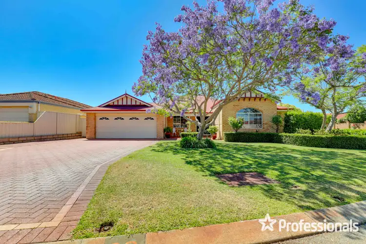 22 Kingsland Loop, Canning Vale WA 6155