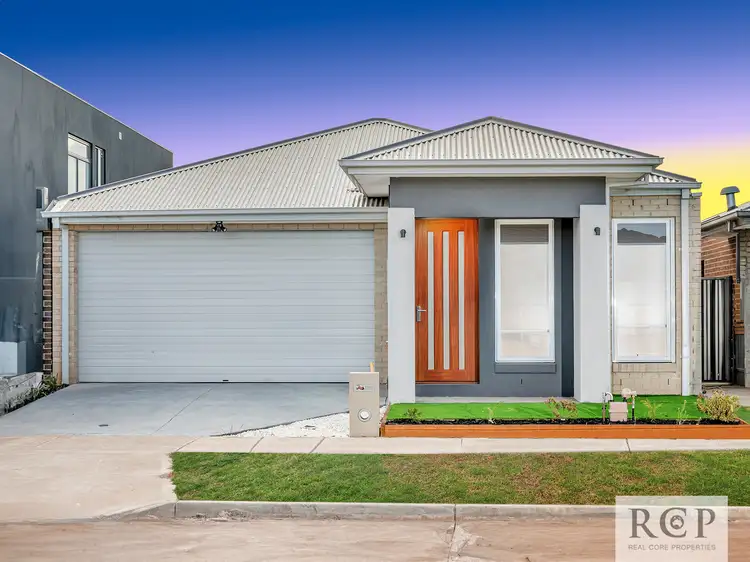 12 Huntingfield Street, Thornhill Park VIC 3335