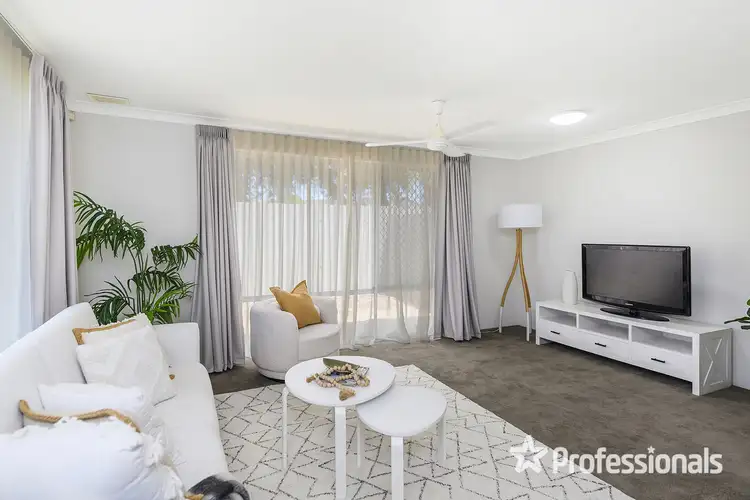 Fourth view of Homely house listing, 2 Sheen Court, Kingsley WA 6026
