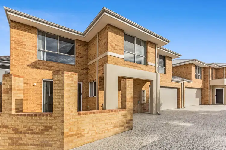 10B Mount Henry Road