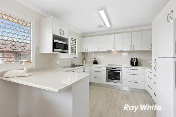 Main view of Homely unit listing, 2/15 Catlin Avenue, Batemans Bay NSW 2536