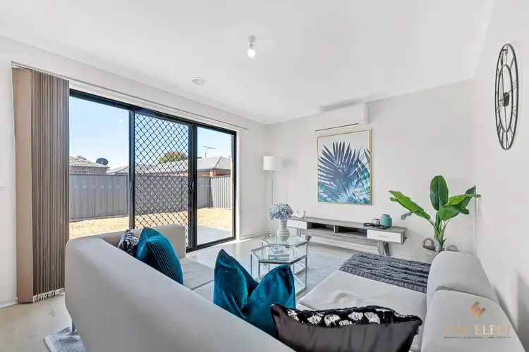 Seventh view of Homely house listing, 4 Flower Gum Crescent, Tarneit VIC 3029