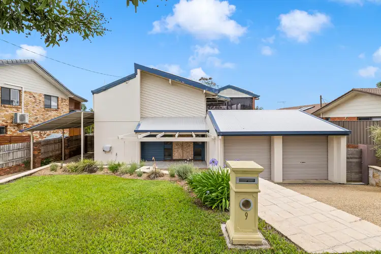 9 Lowanna Terrace, Cleveland QLD 4163