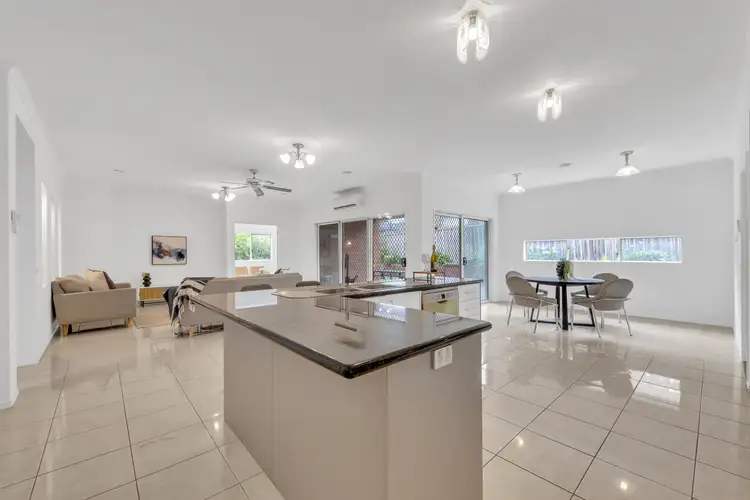 Fifth view of Homely house listing, 6 Strathallan Grove, Craigieburn VIC 3064