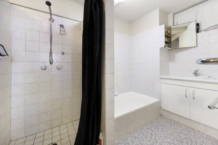 Sixth view of Homely unit listing, 14/4 Marine Parade, Southport QLD 4215