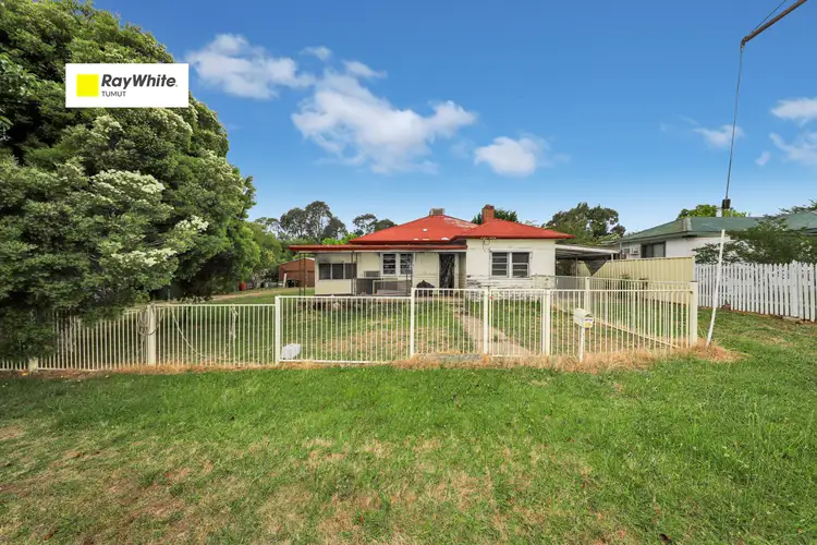 44 Broughton Street, Tumut NSW 2720