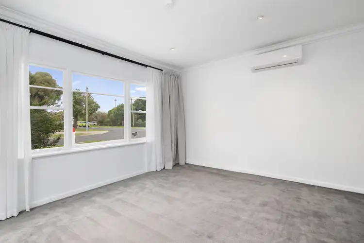 Fifth view of Homely house listing, 2 Robin Street, Horsham VIC 3400