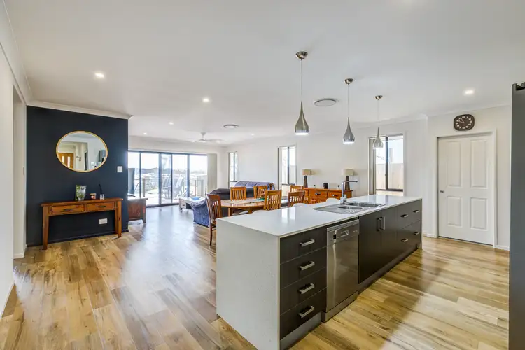 340 Tallagandra Road, Holmview QLD 4207