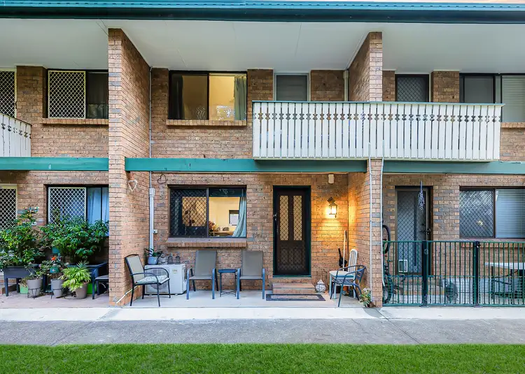 6/11 Frank Street, Labrador QLD 4215