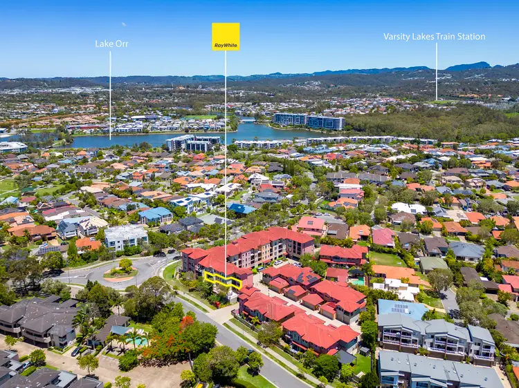 26/2 geraldton drive, Varsity Lakes QLD 4227