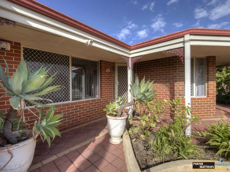 Second view of Homely house listing, 6 Spagnolo Place, Beckenham WA 6107