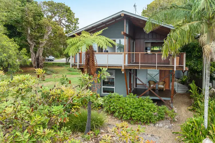 9 Orchard Avenue, Boreen Point QLD 4565