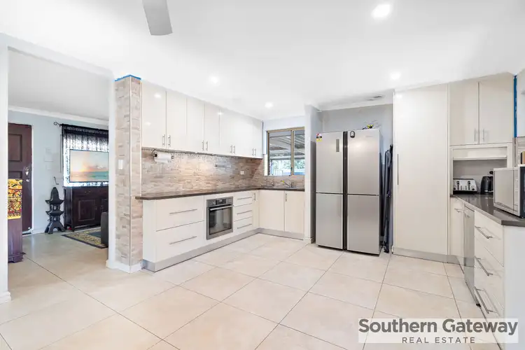 Seventh view of Homely house listing, 1 Dixon Mews, Leda WA 6170