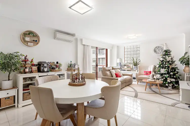 140/208-226 Pacific Highway, Hornsby NSW 2077