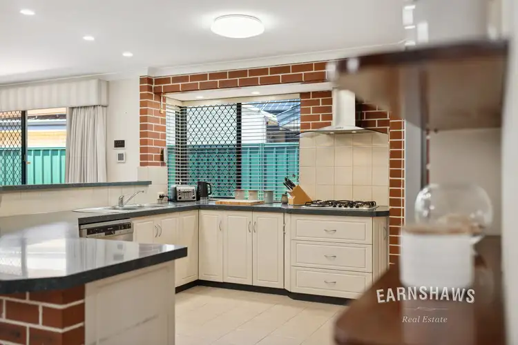15 Dongara Circle, Jane Brook WA 6056