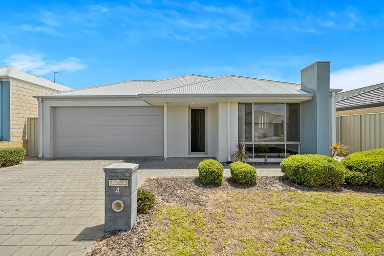 4 Yerilla Road, Golden Bay WA 6174