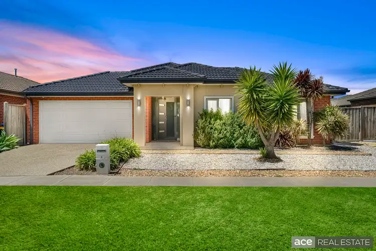 8 Magnetic  Avenue, Point Cook VIC 3030