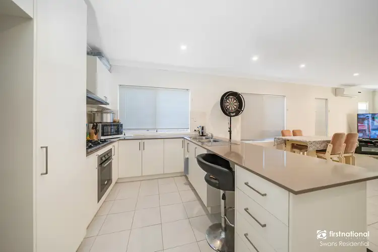 25 Bushside Drive, Aveley WA 6069