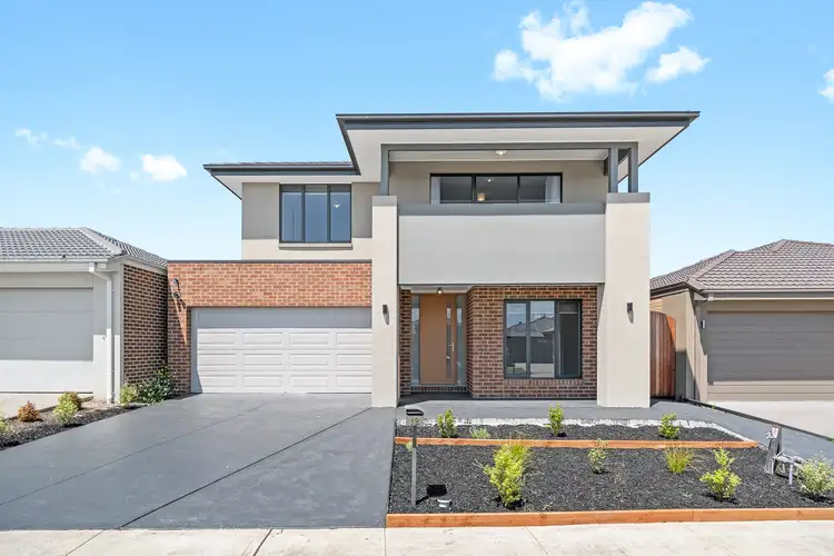 12 Guineas Street, Cranbourne East VIC 3977