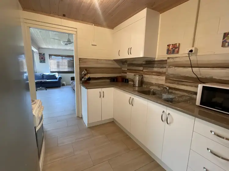 Main view of Homely unit listing, 15b Hall Drive, Wilson Beach QLD 4800