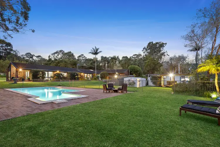 4 Kellys Way, Oxford Falls NSW 2100