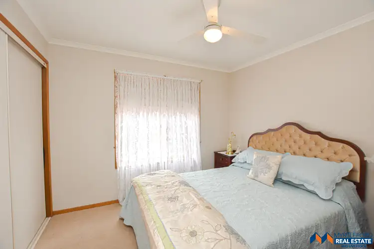 Sixth view of Homely house listing, 5 Yarrah Place, Myrtleford VIC 3737