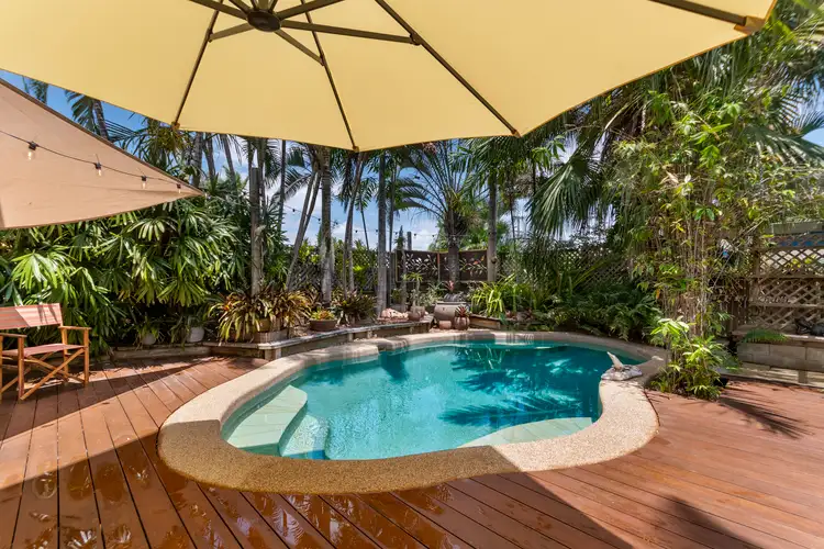 17 Halley Street, Wulguru QLD 4811