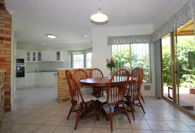 Sixth view of Homely house listing, 2 Burton Close, Australind WA 6233