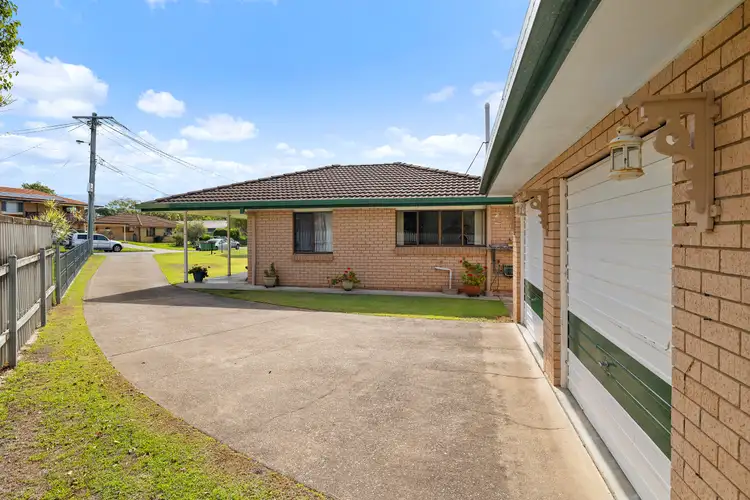 Third view of Homely house listing, 8 Warwick Court, Birkdale QLD 4159