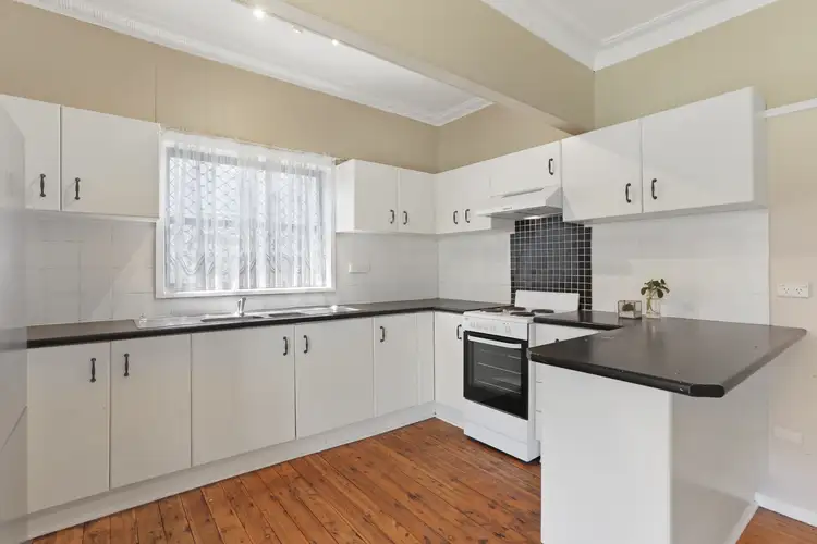 Fourth view of Homely house listing, 310 Northcliffe Drive, Lake Heights NSW 2502