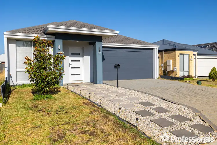 17 Minnie Grove, Hilbert WA 6112