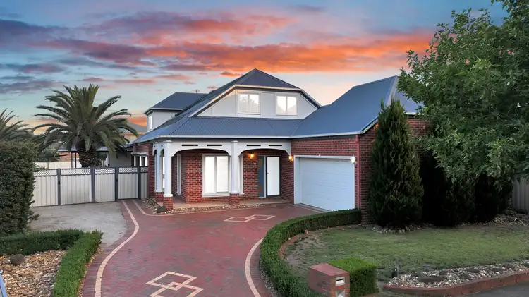 37 Lennon boulevard, Point Cook VIC 3030