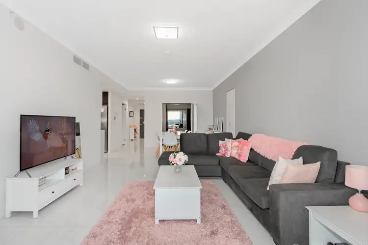 5 Harbour Side Court