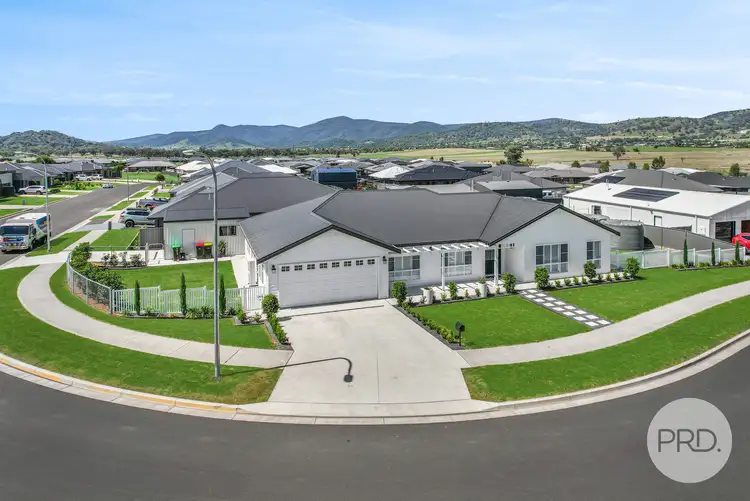 Third view of Homely house listing, 8 Mulga Place, Tamworth NSW 2340