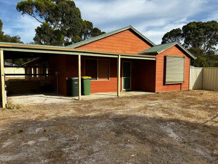 16 Mitchell Road