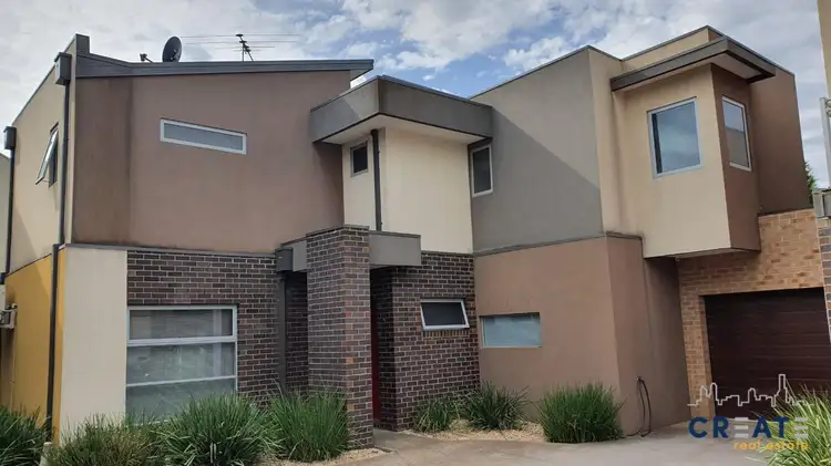10/1 Dargi Green, Caroline Springs VIC 3023