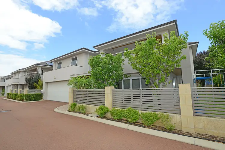 2/9 Bridges Road