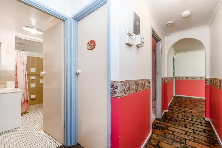 Fifth view of Homely house listing, 18 Tyalla Court, Munno Para SA 5115