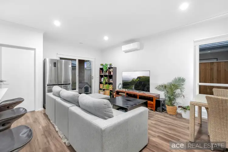 Fifth view of Homely house listing, 52 Abbotswick Circuit, Williams Landing VIC 3027