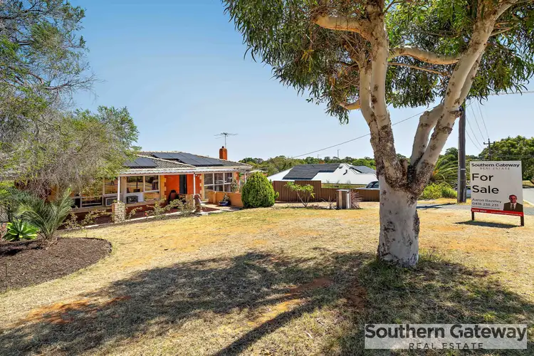 Third view of Homely house listing, 10 Jecks Place, Orelia WA 6167