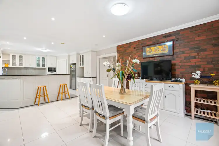 Fifth view of Homely house listing, 3 Morea Close, Caroline Springs VIC 3023