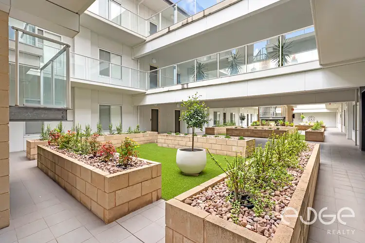18/10 Light Common, Mawson Lakes SA 5095