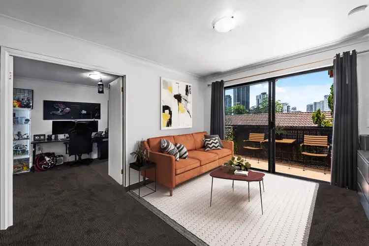 13/27 Chester Terrace, Southport QLD 4215