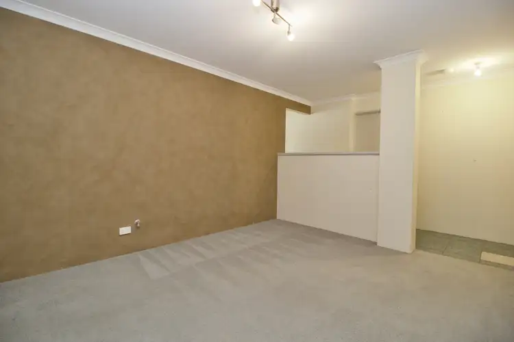 Seventh view of Homely house listing, 2 Silkhurst Crescent, Warnbro WA 6169