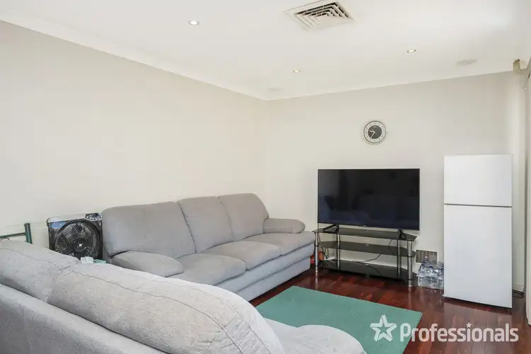 Sixth view of Homely villa listing, 4 Elward Place, Balga WA 6061