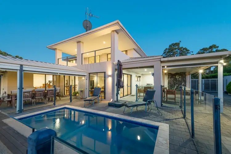 19 Graham Road, Gooseberry Hill WA 6076
