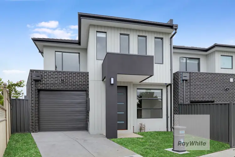 Main view of Homely house listing, 5 Parnell Crescent, Gladstone Park VIC 3043