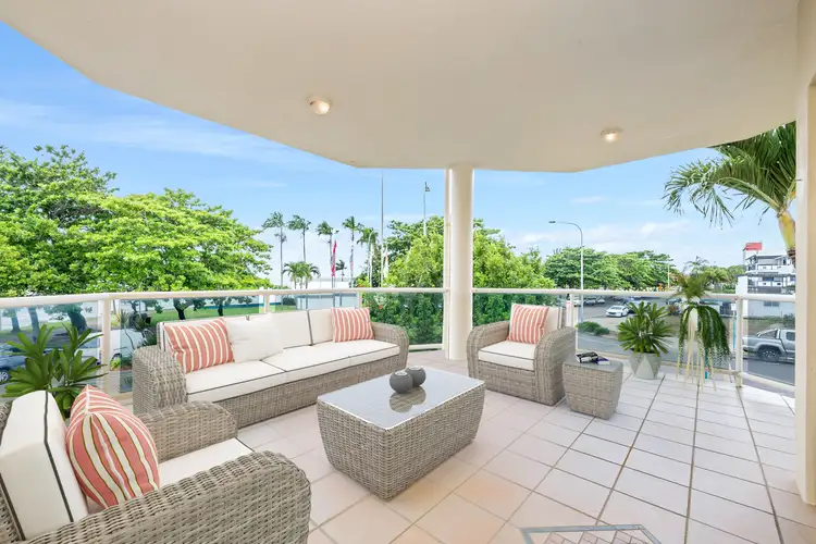 1/100 The Strand, North Ward QLD 4810