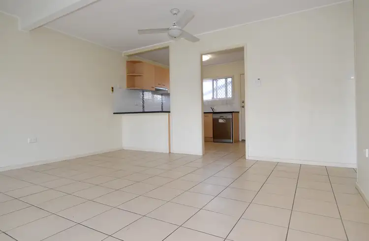 Fourth view of Homely unit listing, 2/2 Walters Avenue, West Gladstone QLD 4680