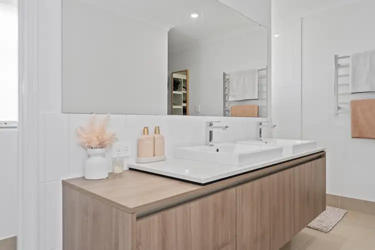Fifth view of Homely house listing, 10 Ramillies Approach, Madora Bay WA 6210